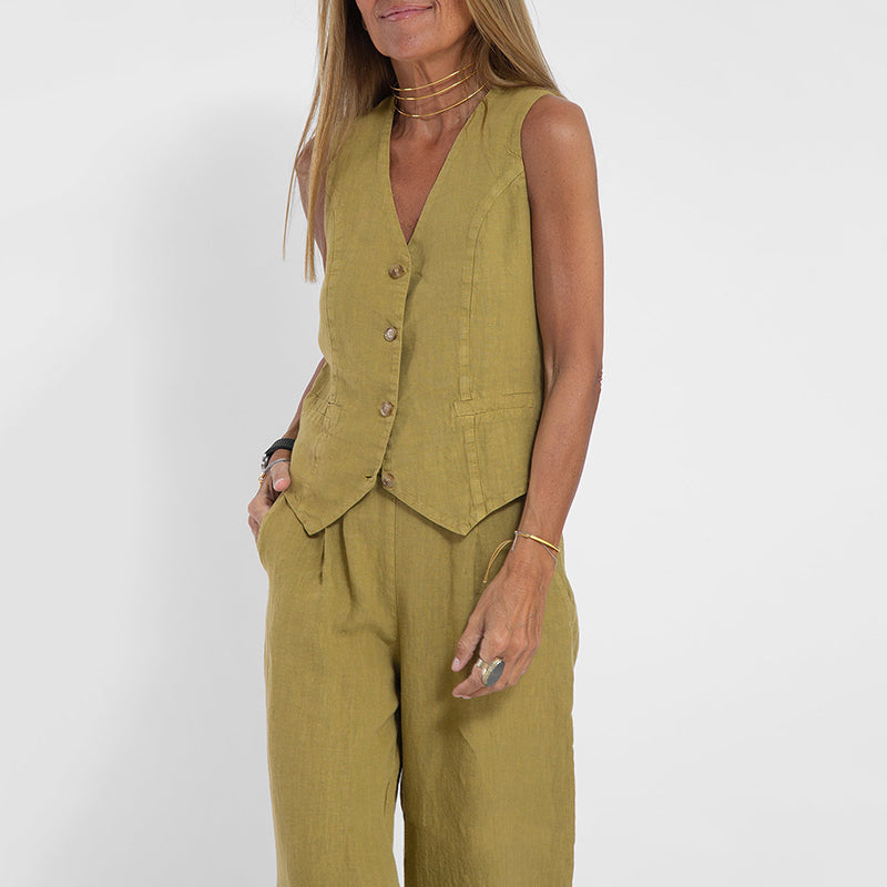 Mono Aurora Silhouette